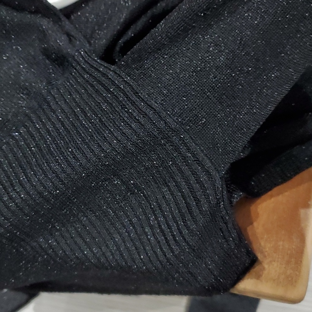 BLACK BLOUSE - Picture 8 of 9